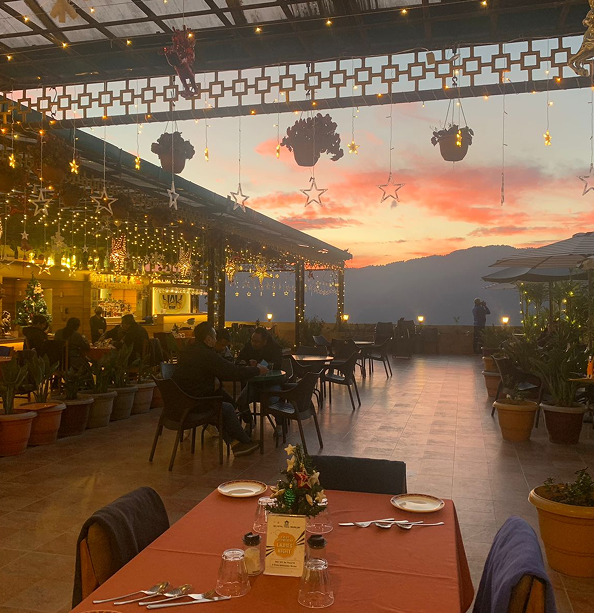 Hotel Tashi Delek Rooftop Restaurant